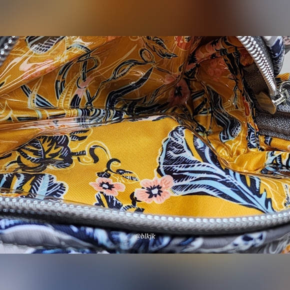 Vera Bradley Cosmetic Bag And  Zip ID Case *Grey/Citron* NWT - Picture 8 of 14